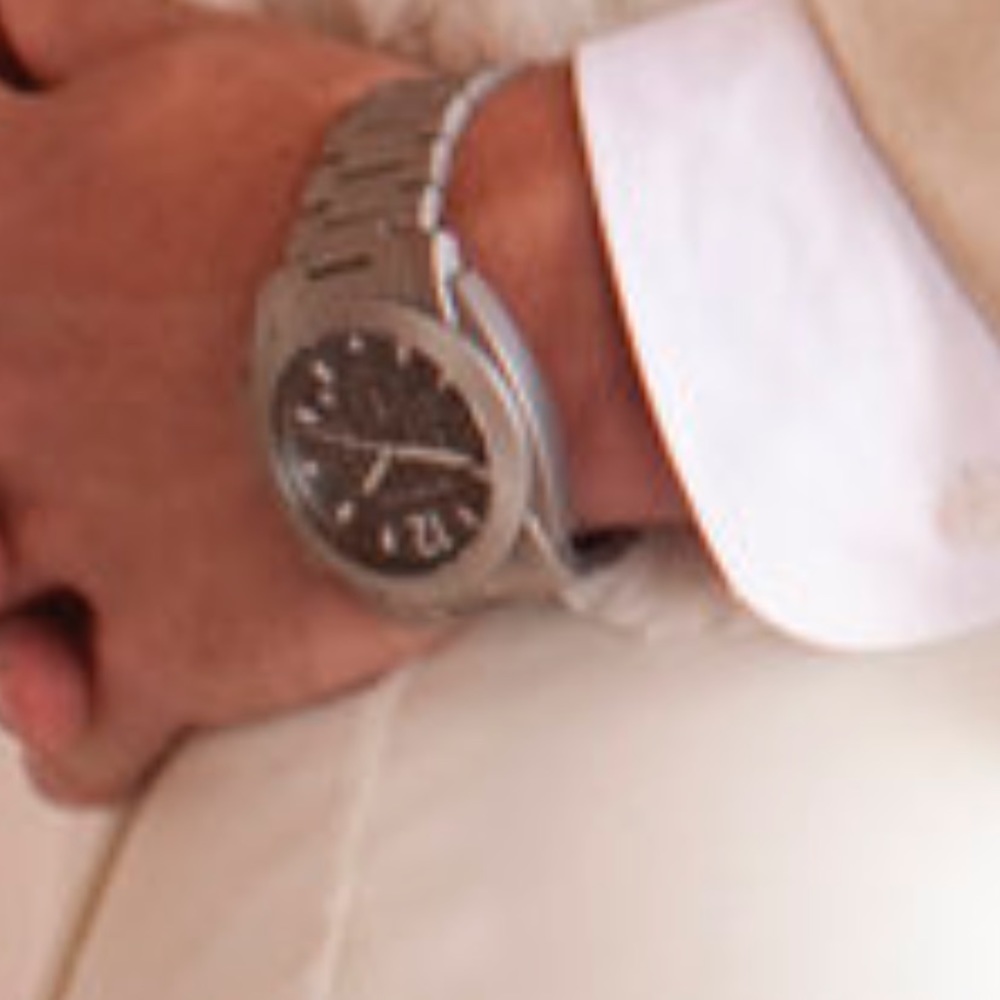 ISO!! This watch! Micheal kors